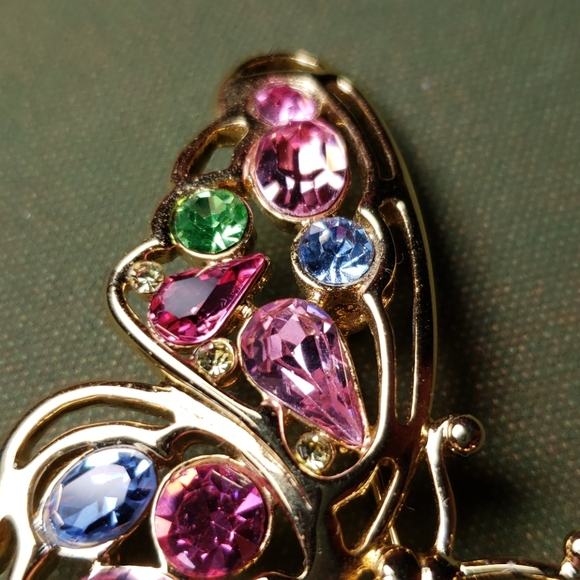 Gold Rhinestone Butterfly Brooch - Picture 5 of 5
